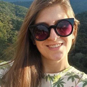 Meet your Posher, Luisa